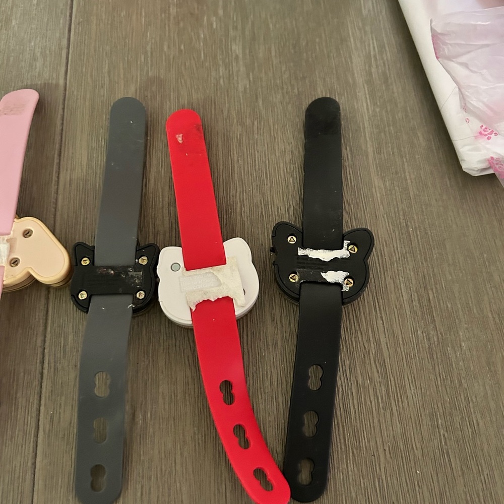 McDonald’s Hello Kitty Kids Toy Watches - Picture 5 of 7